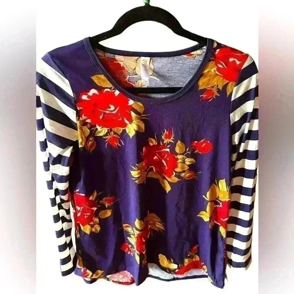 Lularoe navy small rose Lynnae with long striped sleeves.Such a cute top! NWT.